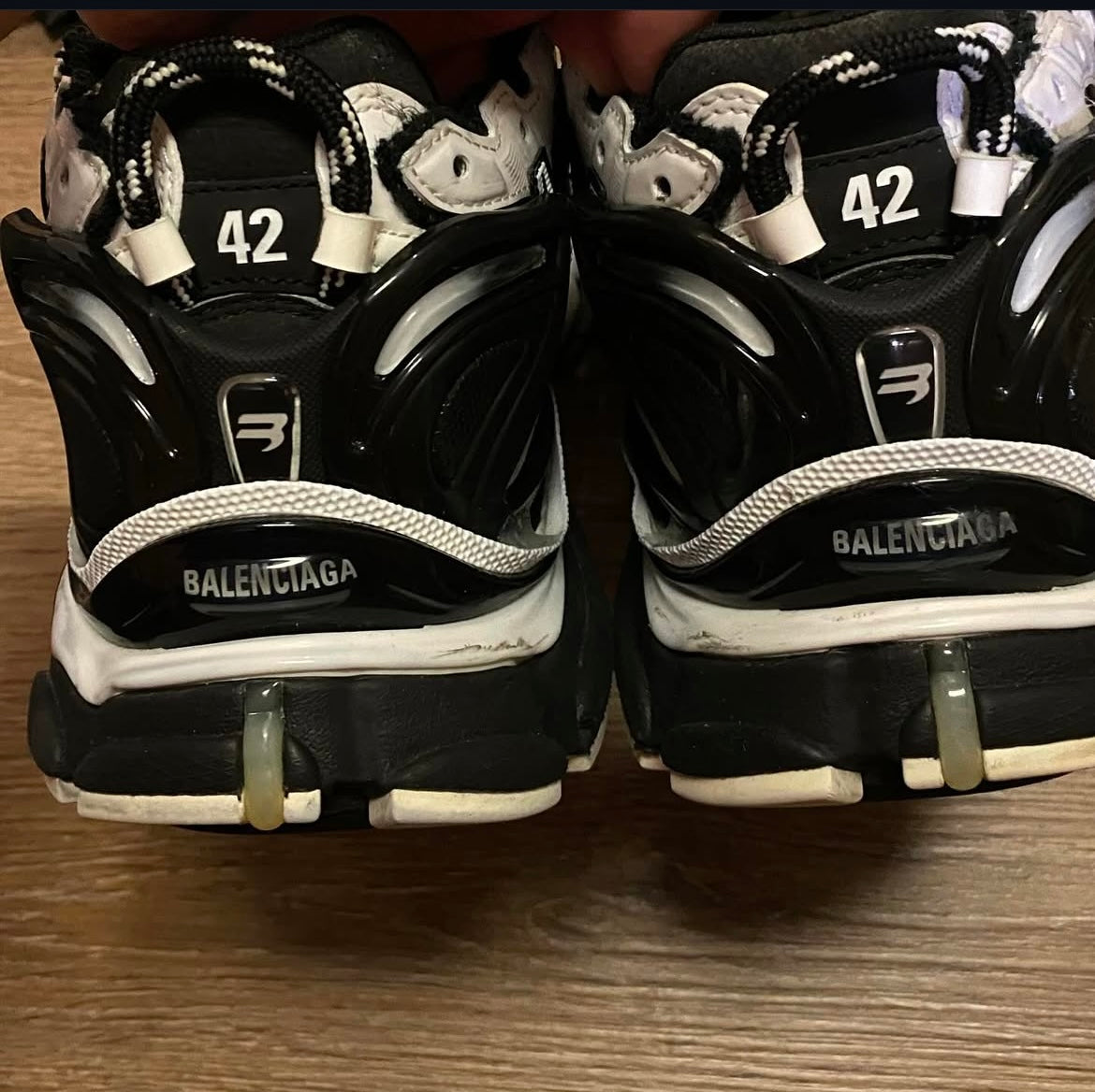 balenciaga runners